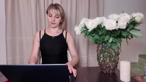 Mary online show from 08-06-26, 08:44