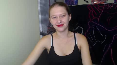Snapshot of crystalgirl__ chatting on 09-30-25, 06:40 Stella online show from 09-30-25, 06:40