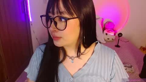 Snapshot of crystalitesq chatting on 05-25-26, 02:17 Olivia online show from 05-25-26, 02:17
