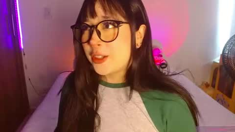 Olivia  online show from 06-23-26, 01:42