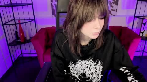 crystallbloom online show from 04-01-26, 01:50