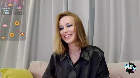Snapshot of crystalmoon___ chatting on 02-21-25, 10:59 crystalmoon___ online show from 02-21-25, 10:59