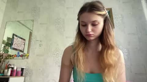 crystalstipp online show from 07-30-26, 06:01