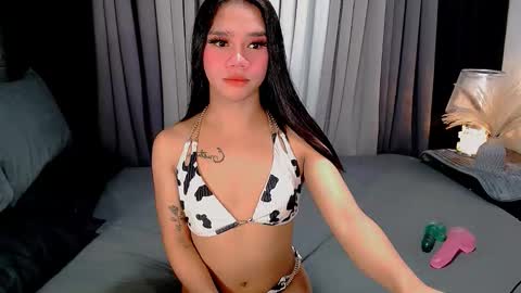 bea takashi  online show from 10-13-25, 08:36