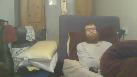 Snapshot of cs014g8493 chatting on 04-21-26, 12:34 chris online show from 04-21-26, 12:34