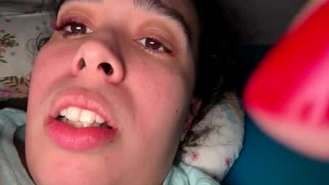 Snapshot of cubanwetdreamdoll chatting on 02-24-26, 05:49 Thick Cuban Laz online show from 02-24-26, 05:49