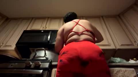 Snapshot of cubanwetdreamdoll chatting on 04-18-26, 06:50 Thick Cuban Laz online show from 04-18-26, 06:50