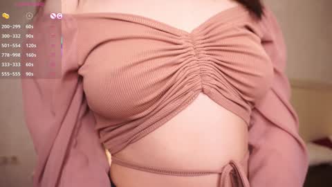 Ellie online show from 12-16-25, 03:17