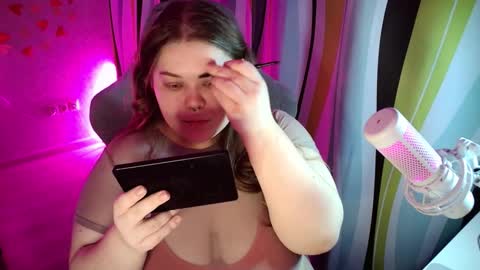 CuddleEmily online show from 02-15-26, 05:53