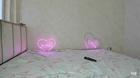 cuddlies2 online show from 12-24-24, 03:38