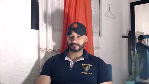 Snapshot of culoculito341910 chatting on 06-11-26, 02:53 bebe online show from 06-11-26, 02:53