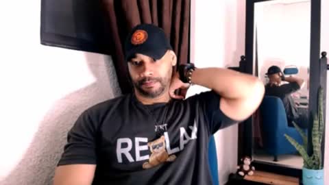 Snapshot of culoculito341910 chatting on 06-15-26, 02:41 bebe online show from 06-15-26, 02:41