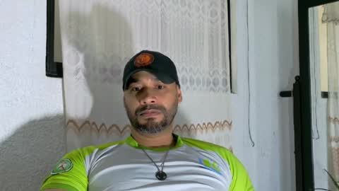 Snapshot of culoculito341910 chatting on 07-17-26, 02:02 bebe online show from 07-17-26, 02:02