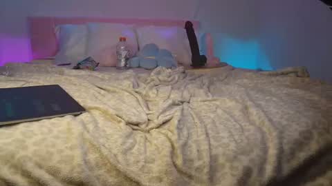 Cult Barbie online show from 06-25-26, 05:12