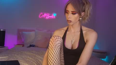 Cult Barbie online show from 06-27-26, 03:33