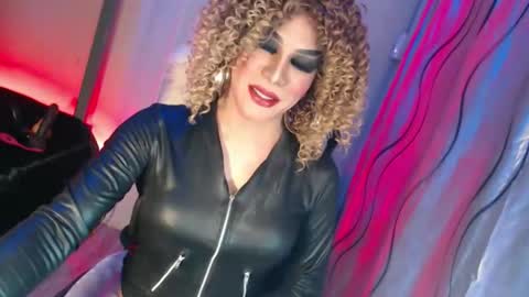 CUMMELA SLUTI online show from 04-21-26, 04:01