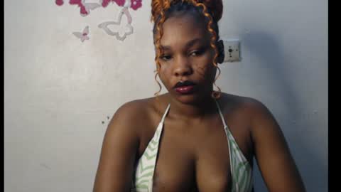 Snapshot of cum_ebony_xxxpetit chatting on 06-21-26, 12:35 Teeha online show from 06-21-26, 12:35