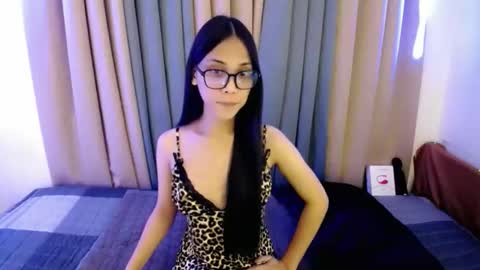 Snapshot of cum_fuck_me69 chatting on 05-25-26, 08:15 kez online show from 05-25-26, 08:15