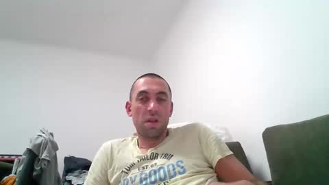 Snapshot of cum_shot8407 chatting on 10-21-25, 07:36 cum_shot8407 online show from 10-21-25, 07:36