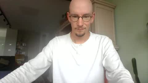 cum_swallow_bi online show from 05-14-26, 08:43