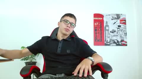 cumandres online show from 09-11-25, 02:28