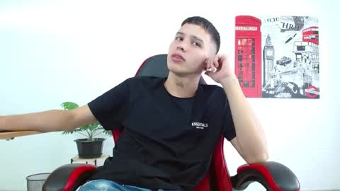 cumandres online show from 10-06-25, 02:14