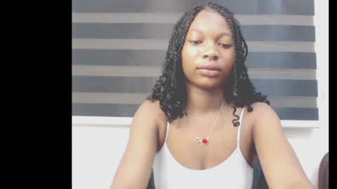 Snapshot of cumebony_petit chatting on 05-04-26, 05:25 cumebony_petit online show from 05-04-26, 05:25