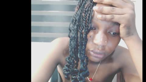 Snapshot of cumebony_petit chatting on 05-04-26, 05:31 cumebony_petit online show from 05-04-26, 05:31