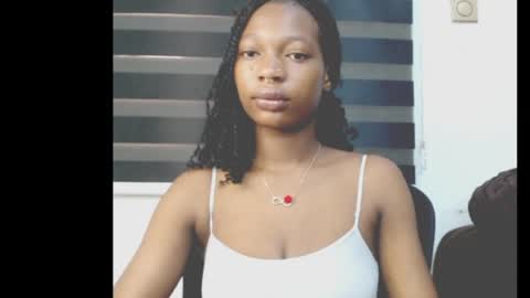 Snapshot of cumebony_petit chatting on 05-11-26, 06:08 cumebony_petit online show from 05-11-26, 06:08