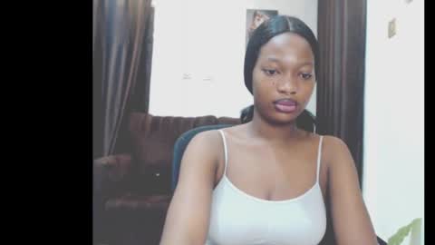 Snapshot of cumebony_petit chatting on 05-27-26, 06:43 cumebony_petit online show from 05-27-26, 06:43