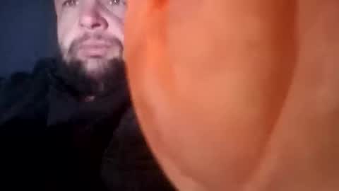 Snapshot of cumgazm69 chatting on 10-28-25, 02:31 kiwi bloke online show from 10-28-25, 02:31