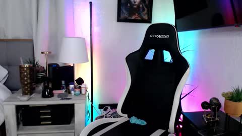 cumguzzlingskank online show from 03-07-26, 01:13