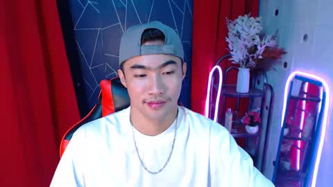 Snapshot of cumhavefun25 chatting on 12-19-24, 06:56 ask me online show from 12-19-24, 06:56