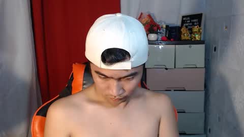 Snapshot of cumhavefun25 chatting on 10-11-25, 02:33 ask me online show from 10-11-25, 02:33