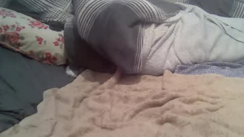 Snapshot of cummbumm69 chatting on 04-09-26, 01:05 cummbumm69 online show from 04-09-26, 01:05