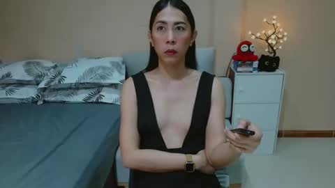 Leah Vergara online show from 04-04-26, 12:20