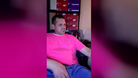 Snapshot of cummsalot425 chatting on 04-17-26, 06:16 cummsalot425 online show from 04-17-26, 06:16