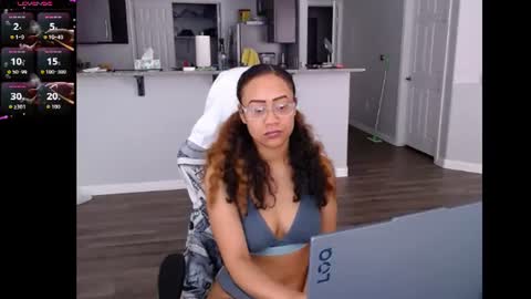 Nia Reese online show from 06-25-26, 05:50