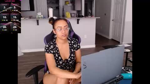 Nia Reese online show from 07-23-26, 04:38
