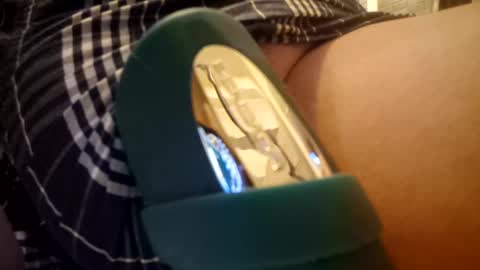 Snapshot of cumtribute2u chatting on 01-29-25, 10:01 cumtribute2u online show from 01-29-25, 10:01