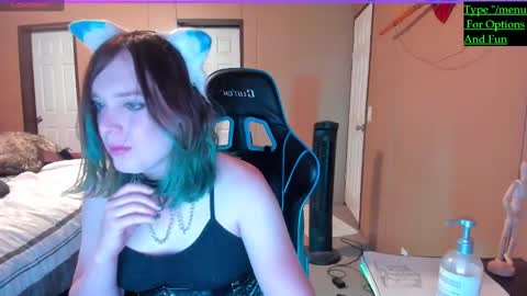 Snapshot of cupcakecrow chatting on 02-19-25, 03:28 cupcakecrow online show from 02-19-25, 03:28