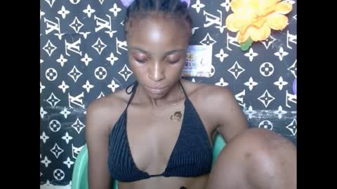 Snapshot of cupidxdoll chatting on 02-10-25, 07:17 cupidxdoll online show from 02-10-25, 07:17