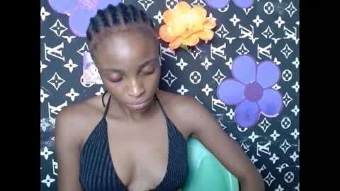 Snapshot of cupidxdoll chatting on 02-14-25, 02:07 cupidxdoll online show from 02-14-25, 02:07