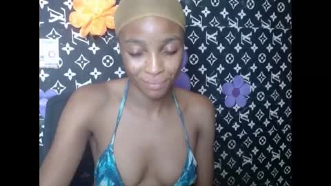 Snapshot of cupidxdoll chatting on 03-11-25, 05:27 cupidxdoll online show from 03-11-25, 05:27