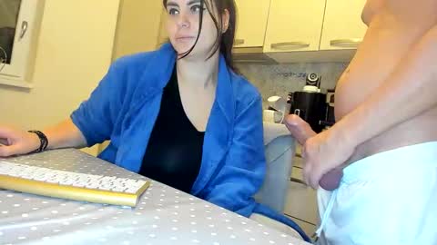 maria  alex online show from 10-22-25, 10:31