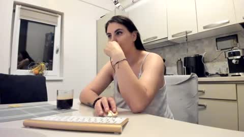 maria  alex online show from 06-13-26, 01:36