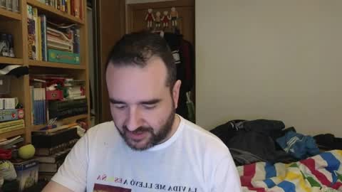 curiosillo1983 online show from 04-06-26, 07:53