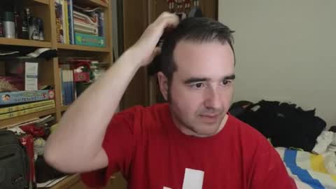 curiosillo1983 online show from 04-12-26, 12:59