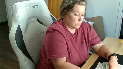 curious couple online show from 02-04-25, 07:33