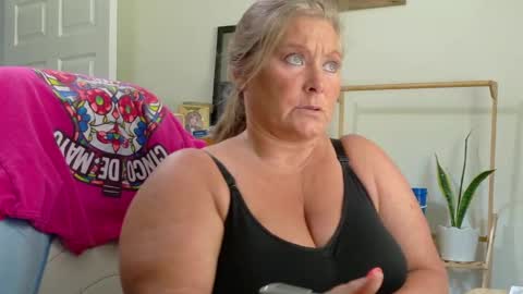 curious couple online show from 06-03-26, 05:40